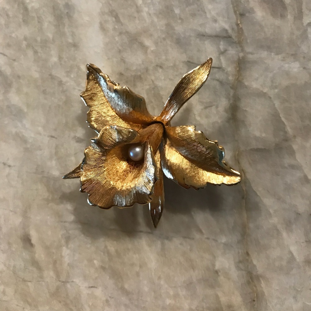 Vintage Floral Brooch